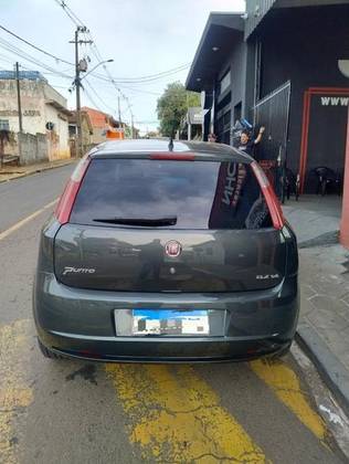 FIAT PUNTO 1.4 8V FLEX 4P MANUAL